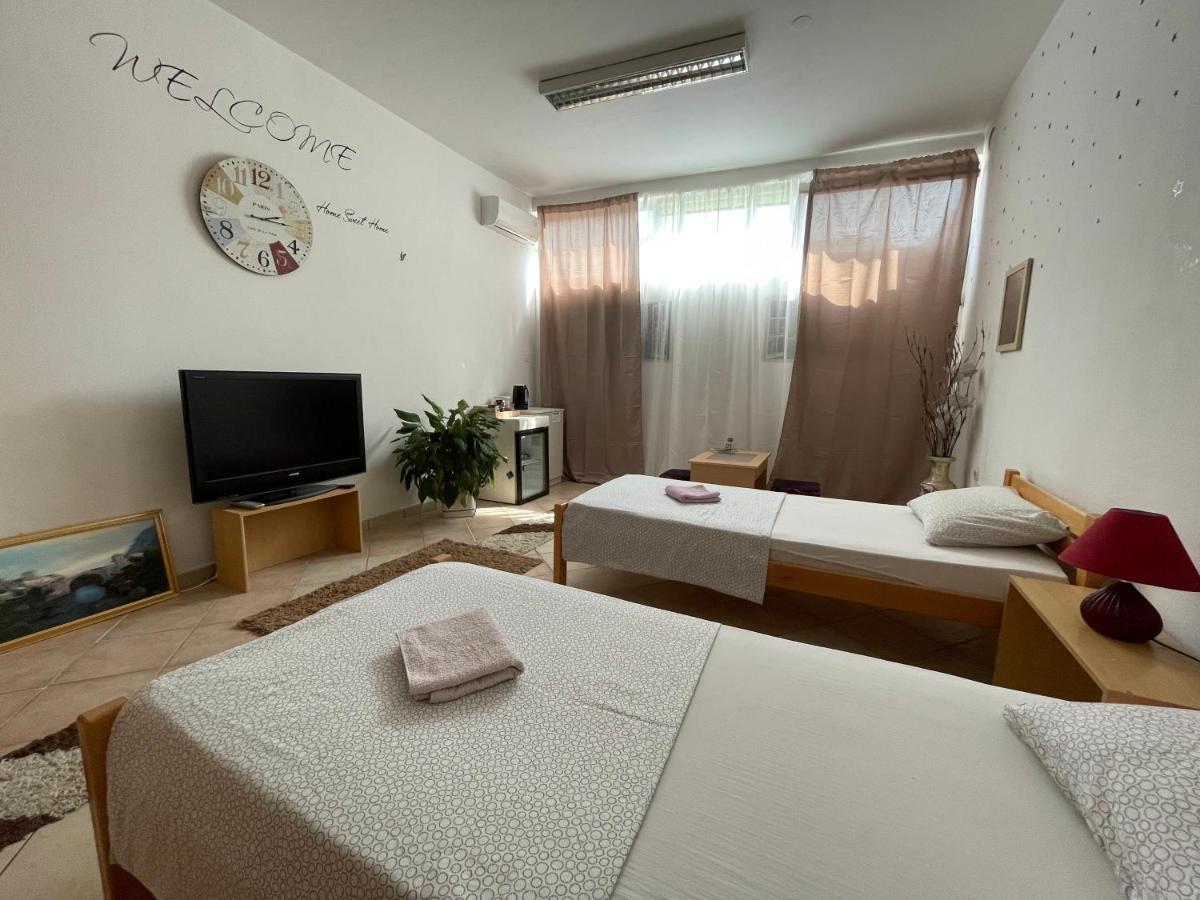 Rooms Deny Mostar Exterior foto